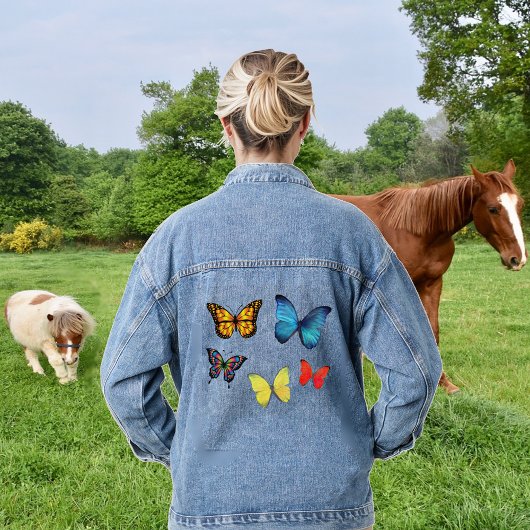 Mooie veelkleurige vlinders op denim jacket
