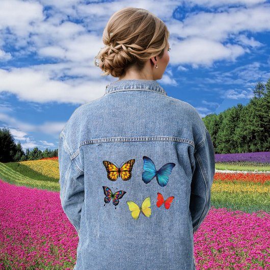 Mooie veelkleurige vlinders op denim jacket