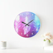 Mooie veren veren in de ruimte grote klok (Huis)