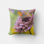 Mooie vlinder op bloemen kussen (Voorkant)