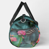 Mooie vlinder op een roze bloem plunjezak (Rechts)