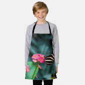 Mooie vlinder op een roze bloem schort (Gedragen)