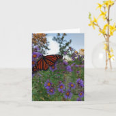 Mooie vlinder op snijbloemen kaart (Gele Bloem)