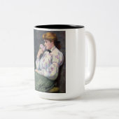 Mooie vrouw die bloemen geur ruikt (Reverie) Tweekleurige Koffiemok (Voorkant rechts)