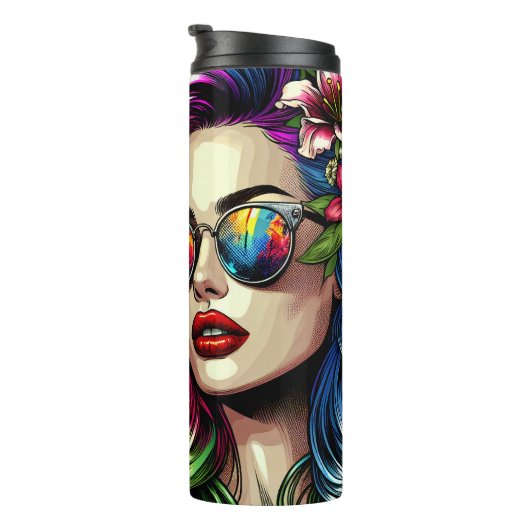 Mooie vrouw in de stad thermosbeker (Geroteerd rechts)