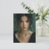 Mooie vrouw in het zwart briefkaart (Staand voorkant)