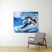 Mooie vrouw met een raaf, in een besneeuwd bos wandkleed (In Situ (horizontaal))