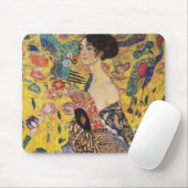 Mooie vrouw met ventilator van Klimt Muismat (Met muis)