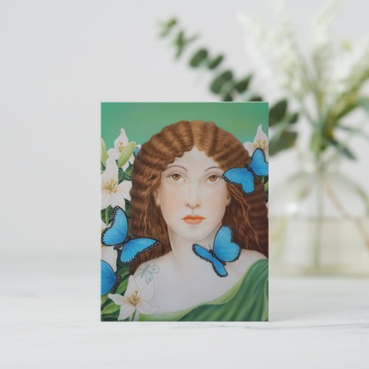 Mooie vrouw met vlinder en bloemen briefkaart (Staand voorkant)