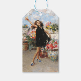 Mooie vrouw viert vreugdevolle gelegenheid cadeaulabel