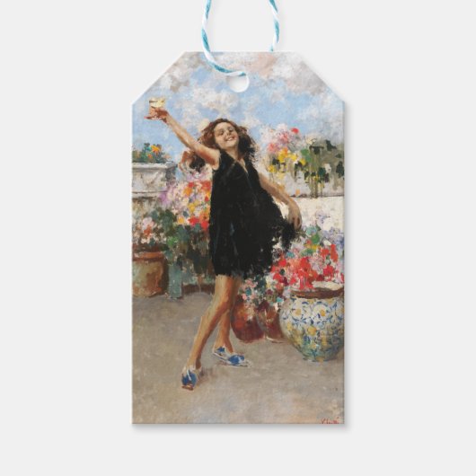 Mooie vrouw viert vreugdevolle gelegenheid cadeaulabel (Voorkant)