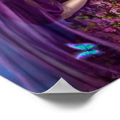 Mooie vrouwenfee en blauwe vlinders. Famtas Poster (Hoek)