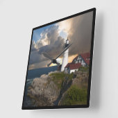 Mooie vuurtoren over oceaanplein wandklok (Hoek)