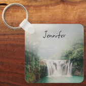 Mooie Waterval in een Bergbos Sleutelhanger (Voorkant)