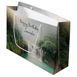 Mooie Waterval in een Bergbos Verjaardag Groot Cadeauzakje