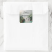 Mooie Waterval in een Bergbos Zakelijk Vierkante Sticker (Tas)