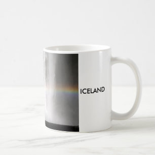 Mooie waterval in IJsland Koffiemok