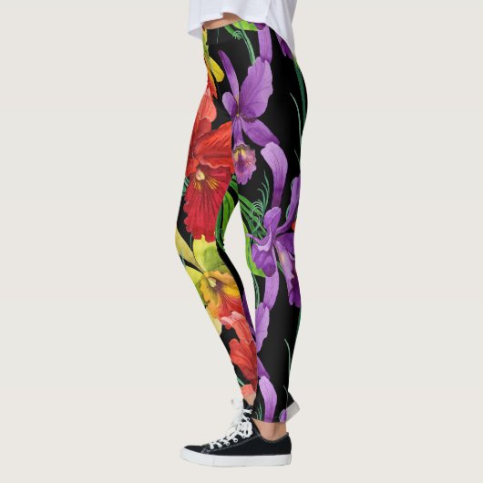Mooie Waterverf Orchid Flowers op Black Leggings (Links)