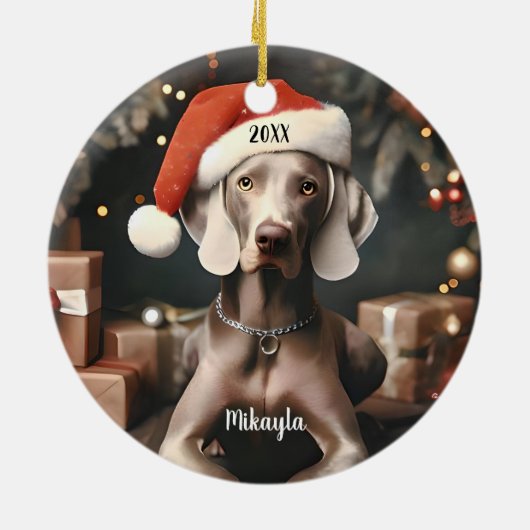 Mooie Weimaraner met Kerstmis in Santa Hat Keramisch Ornament (Achterkant)