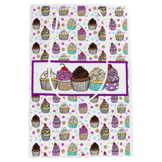 Mooie Whimsical Cupcakes   Medium Cadeauzakje (Voorkant)