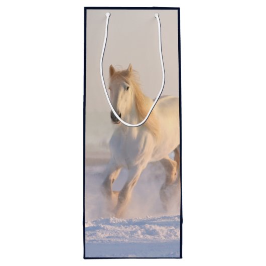 Mooie White Horse Galloping in Sneeuwkerstmis Wijn Cadeautas (Achterkant)