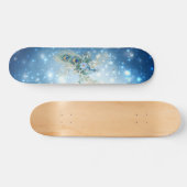 Mooie winter blauwe bloemenpauw persoonlijk skateboard (Horizontaal)