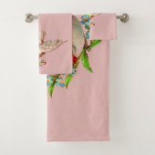 mooie witte duif met kraag in zijn mond bad handdoek (Insitu)