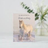 Mooie witte paarden in de sneeuwfoto voor kerstmis uitnodiging briefkaart (Staand voorkant)