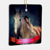 Mooie witte paardjes en kleine kerstkerst keramisch ornament (Rechts)