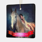 Mooie witte paardjes en kleine kerstkerst keramisch ornament (Links)