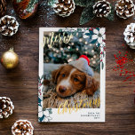 Mooie witte rode bloemen foto vrolijke kerst folie feestdagenkaart<br><div class="desc">Mooie bloemenvrolijke kerstkaart bedrukt met uw foto,  gouden folie en jouw naam en het jaar samen met  witte en rode bloemen met groen en bessen.</div>