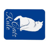 Mooie Witte Zittende Kat met "Katten Regel" Tekst Magneet (Horizontaal)