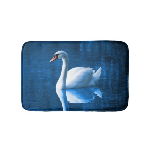 Mooie witte zwaluw in water badmat (Voorkant)