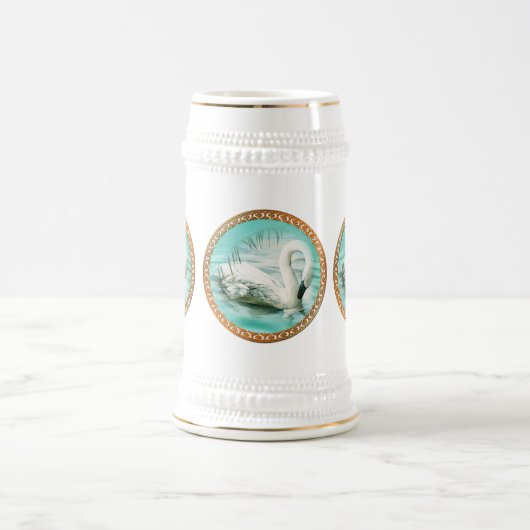 Mooie witte zwanen in een turkooisblauw water bierpul (Center)