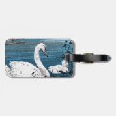 Mooie Witte Zwanenmoeder zwemt met baby Bagagelabel (Achterkant horizontaal)