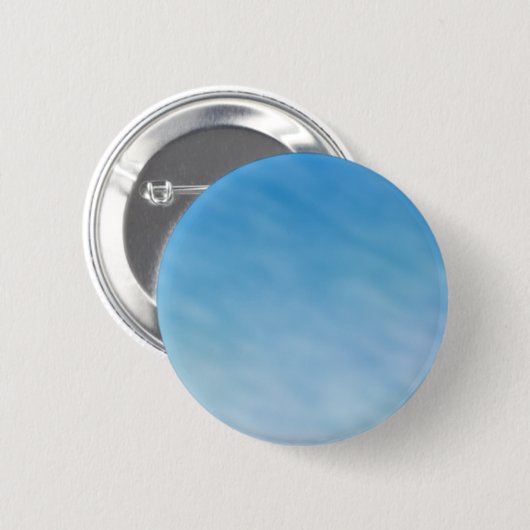 Mooie zachte blauwe hemel met droomwolken ronde button 5,7 cm (Voorkant /achterkant)