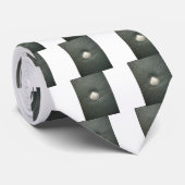 Mooie zeeschelp in het zand: een zout souvenir stropdas (Opgerold)