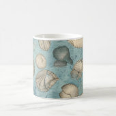 Mooie zeeschelpen in blauw koffiemok (Center)