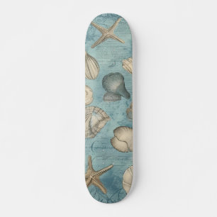 Mooie  zeeschelpen in blauw persoonlijk skateboard