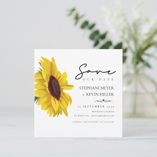 Mooie Zonnebloem Elegant Script Wedding Save The Date (Staand voorkant)