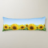 Mooie zonnebloemen op Sky Blue Body Pillow Lichaamskussen (Voorkant)
