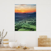 Mooie zonsondergang achter groene velden poster (Keuken)