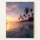 Mooie zonsondergang boven rustig water Planner (Achterkant)