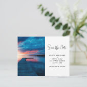 Mooie zonsondergang op een Calm Lake Save the Date Uitnodiging Briefkaart (Staand voorkant)