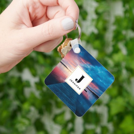 Mooie zonsondergang op een kalm meer Monogram Sleutelhanger (Hand)
