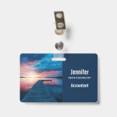 Mooie zonsondergang op een rustig meer badge (Achterkant met clip)