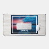 Mooie zonsondergang op een rustig meer bureaumat (Keyboard & Muis)