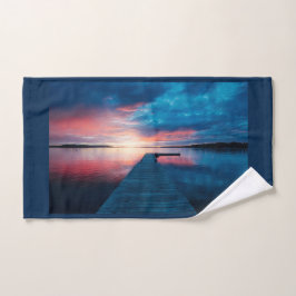 Mooie zonsondergang op een rustig meer handdoek
