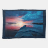 Mooie zonsondergang op een rustig meer theedoek (Horizontaal)