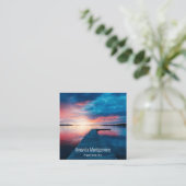 Mooie zonsondergang op een rustig meer vierkante visitekaartje (Staand voorkant)